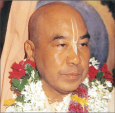 Swami_Damodara.jpg - 35881 Bytes