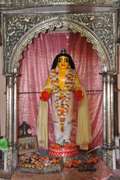 mahaprabhu.jpg - 48642 Bytes