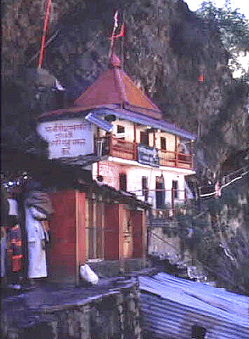 gangotri2.jpg - 203273 Bytes