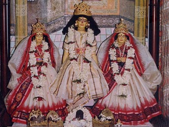 gaura-laksmi-visnupriya.jpg - 30452 Bytes